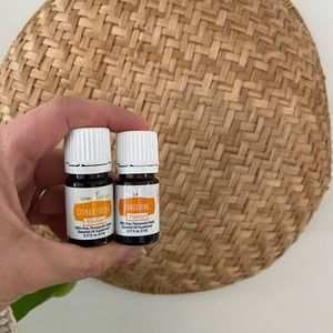 2 SEALE YL 5ml bottles